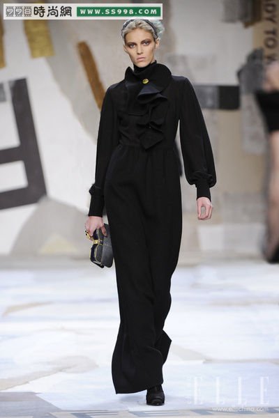 Fendi 2011ﶬ